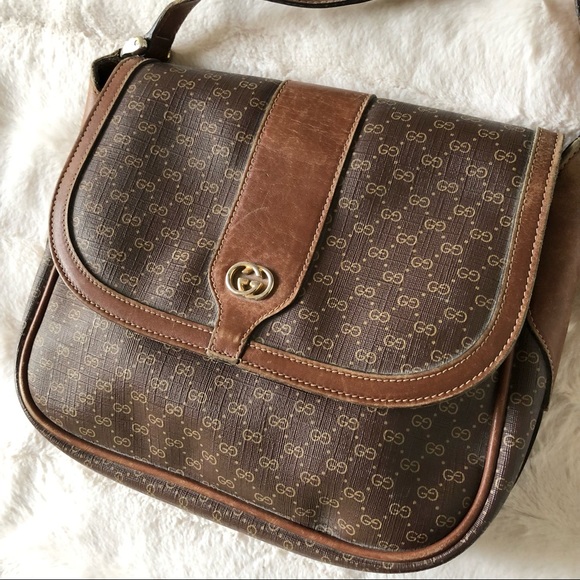 Gucci Vintage Micro GG Monogram Crossbody Bag - Picture 3 of 16